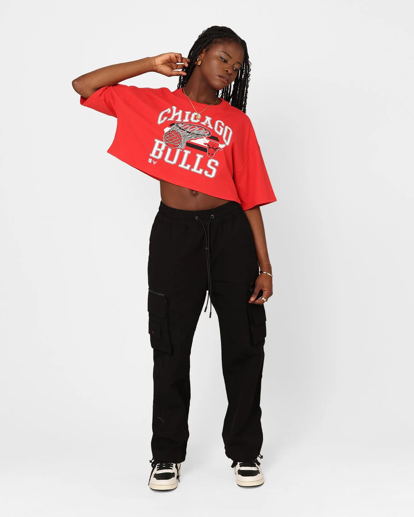 Mitchell & Ness Women's Chicago Bulls Dunk Arch Cut Off Crop T-Shirt Red