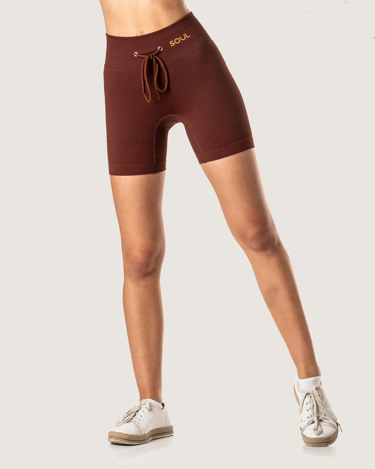 RIBBED STATEMENT BIKER SHORTS - MAROON