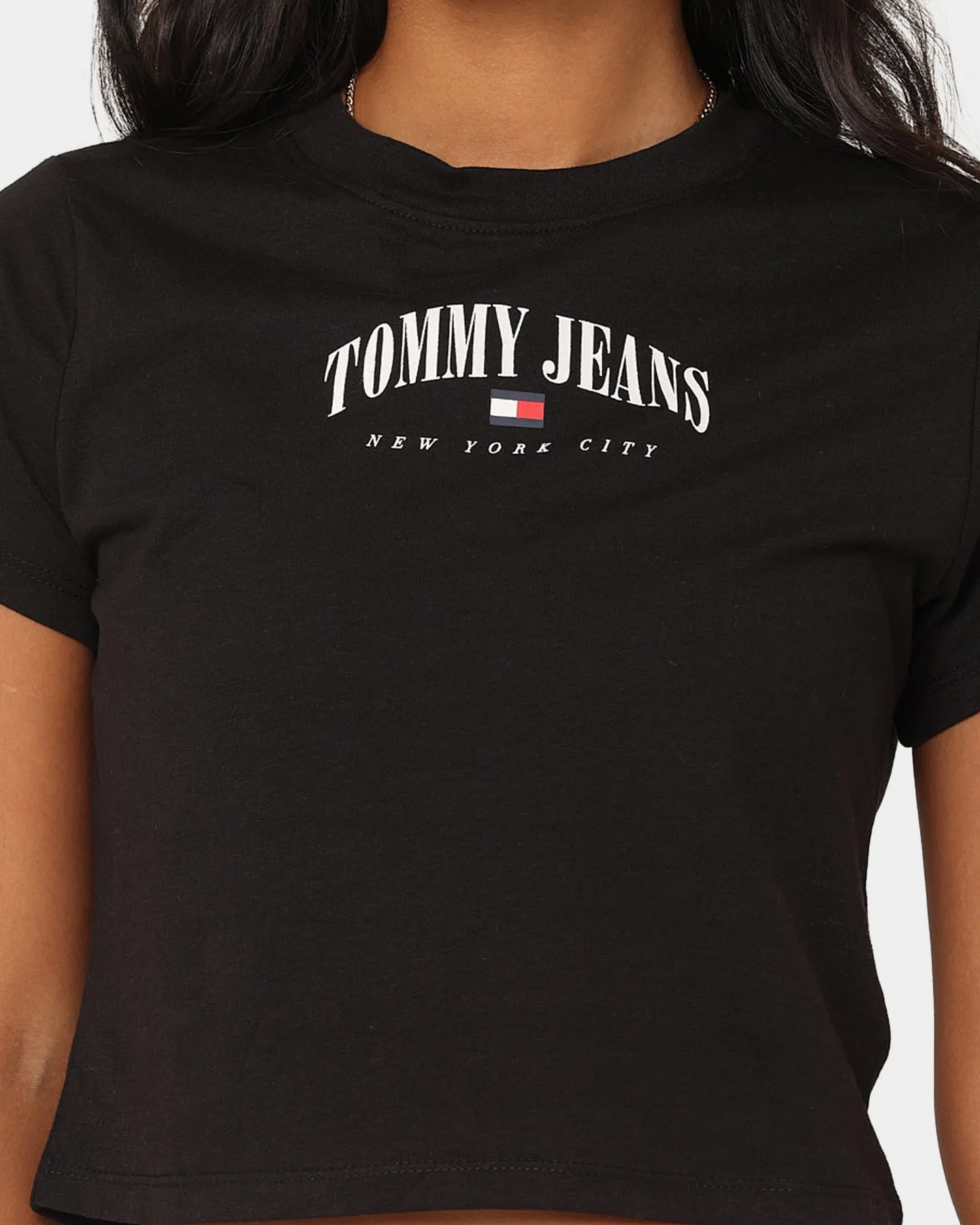 Tommy Jeans Women's TJW Baby Crop Essential Logo T-Shirt Black